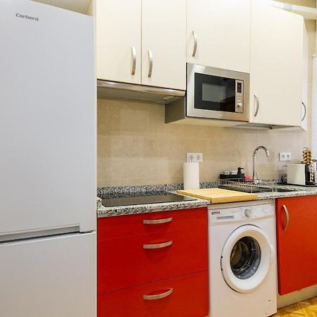 Centrico Apartamento Con 3 Banos En Puerta Del Sol Y Atocha Madrid Luaran gambar