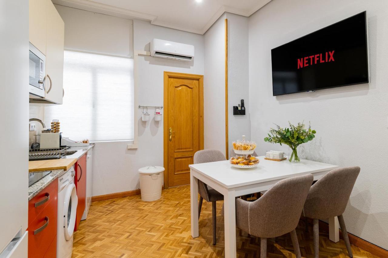 Centrico Apartamento Con 3 Banos En Puerta Del Sol Y Atocha Madrid Luaran gambar
