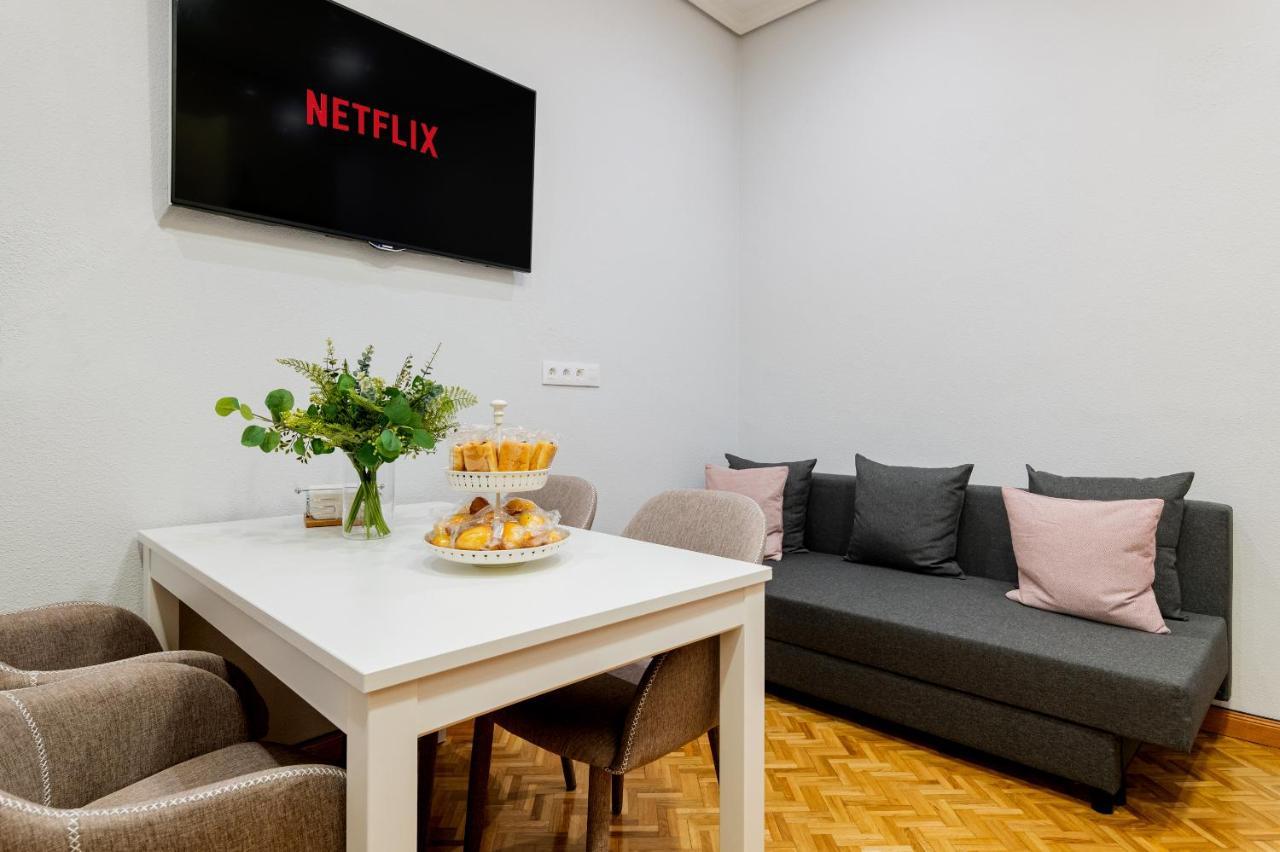 Centrico Apartamento Con 3 Banos En Puerta Del Sol Y Atocha Madrid Luaran gambar